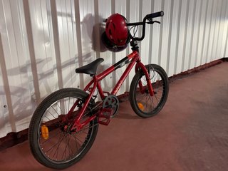 Bicicleta BMX Roja