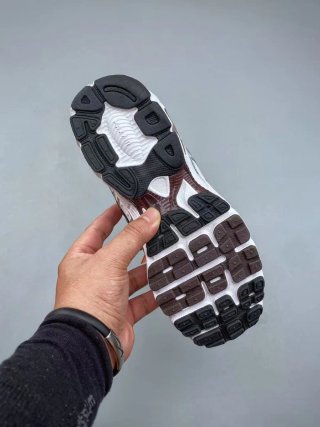 Air Max Moto 2K