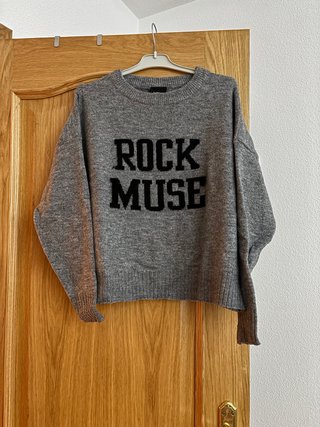 Sudadera gris con estampado ROCK MUSE