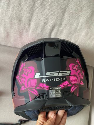Equipación moto: Chaqueta, Casco y Guantes