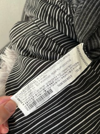 Mono Pull&Bear rayas blanco y negro