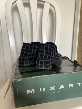 Zapatos Muxart Negros y Azules