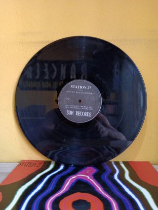 Vinilo makina remember