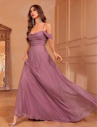 Vestido largo lila con tirantes