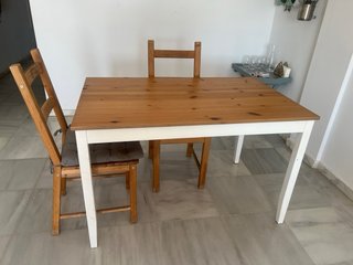 Mesa Comedor mas un sillon IKEA Madera Blanca