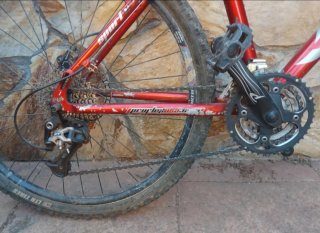 Bicicleta de montaña PRO-FLEX roja