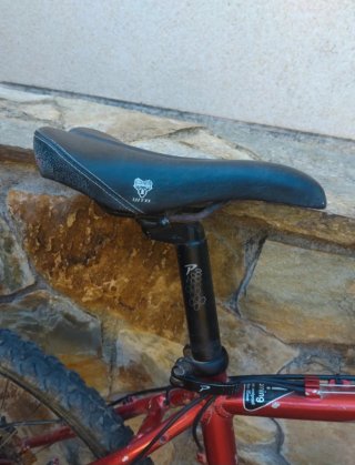 Bicicleta de montaña PRO-FLEX roja