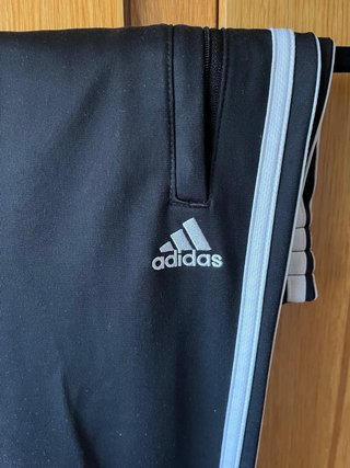 Conjunto chándal Adidas blanco y negro