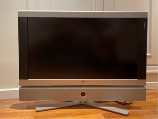 TV Loewe Individual 32 Plata