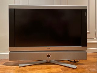 TV Loewe Individual 32 Plata