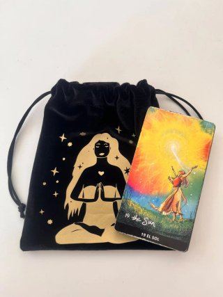 Bolsita de terciopelo para tarot