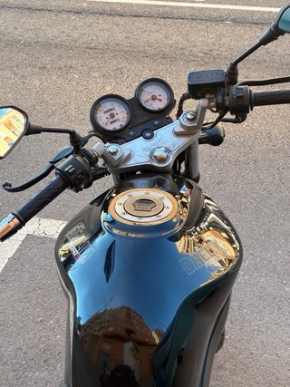 DAELIM Moto Naked 125 Negra
