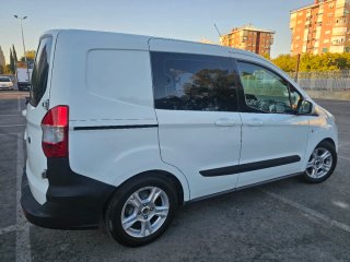 Ford Transit Courier 2019