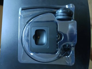 Auriculares Inalámbricos con base de carga.