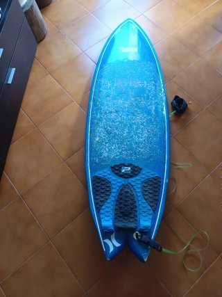 Tabla de surf azul