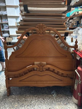 Cabecero, piecero y largueros de madera