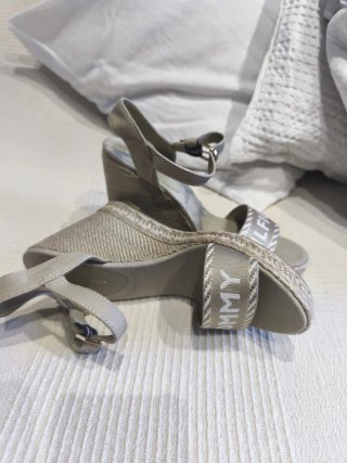Sandalias cuña Tommy Hilfiger beige
