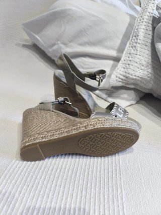 Sandalias cuña Tommy Hilfiger beige