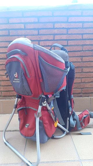 Mochila portabebés montaña