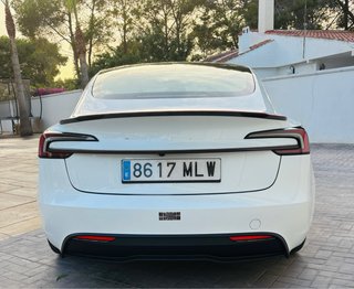 TESLA MODEL 3 HIGLAND