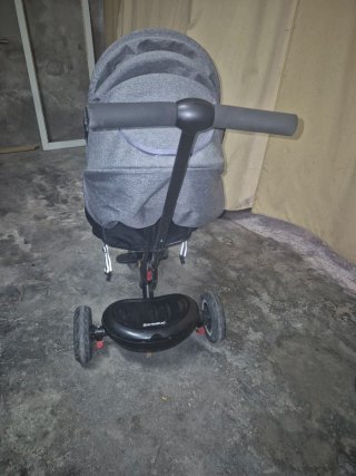 Triciclo infantil gris marca besrey 7 en 1