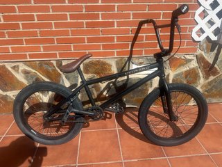 Bicicleta BMX Flybike Neutron Negra