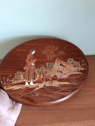 Placa decorativa de madera tallada/incrustacione