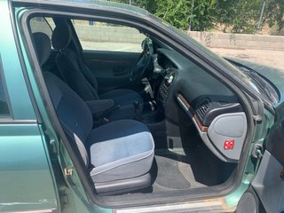 Peugeot 406 2001