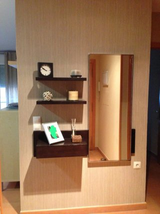 Mueble recibidor con espejo wengué