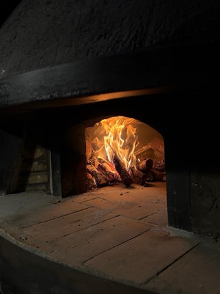Horno de leña artesanal para pizza