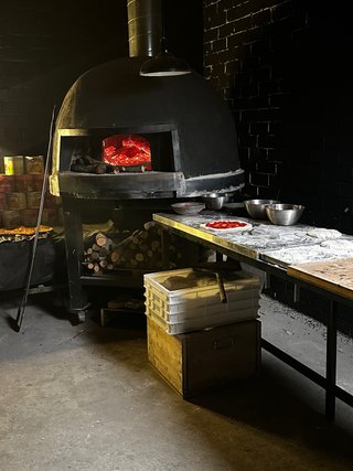 Horno de leña artesanal para pizza