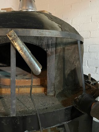 Horno de leña artesanal para pizza