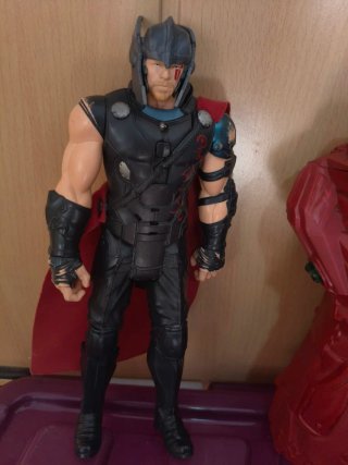 Lote Marvel: Thor, Spiderman, Hacha, Puño