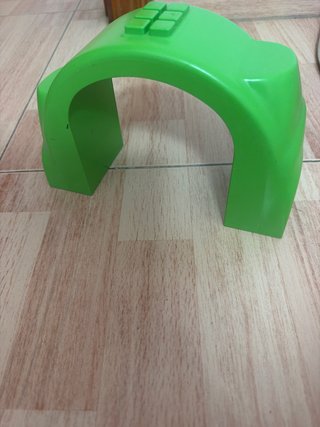 Arco de juguete verde