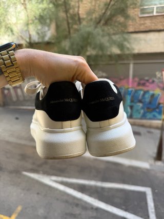 Alexander McQueen Oversized Blancas
