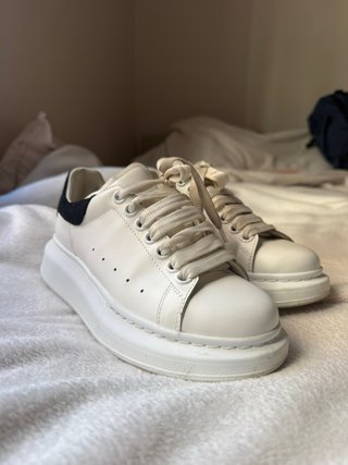 Alexander McQueen Oversized Blancas