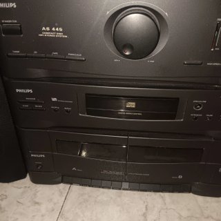 CADENA DE MÚSICA CON TOCADISCOS PHILIPS