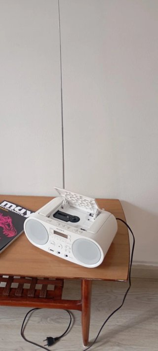 Radio CD Sony con Antena