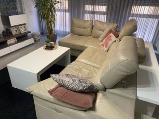 Sofá chaiselongue piel