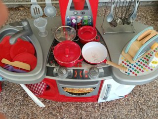 Cocinita de Juguete Molto Grande DE COLOR ROJO