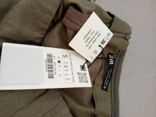 Macacão Zara verde militar