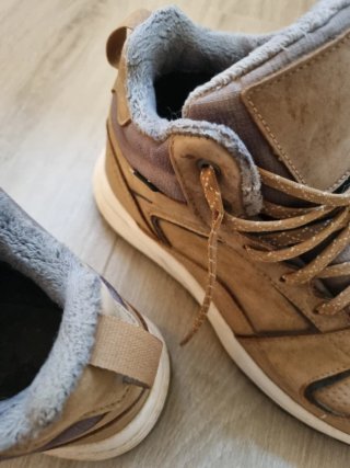Botas montaña Quechua Talla 42