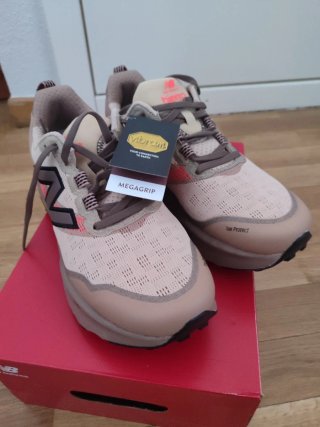 New Balance Deportivas Hombre Beige/Rosa