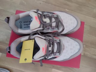 New Balance Deportivas Hombre Beige/Rosa