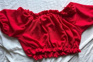 3 Top magliette in crepe con spalle gigot gonfie S