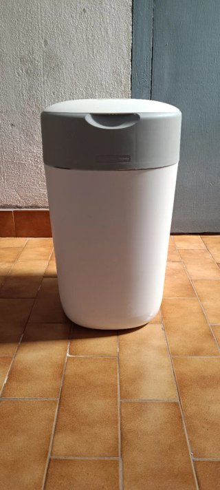 Cubo para pañales antiolor Tommy tipee twist&click