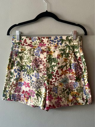 Short Zara estampado floral tiro alto talla S