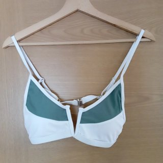 Bikini Tanga Verde y Blanco