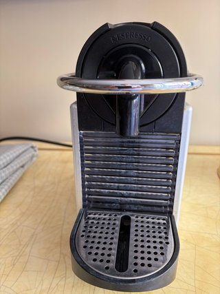 Cafetera Nespresso De Longi Pixie para piezas