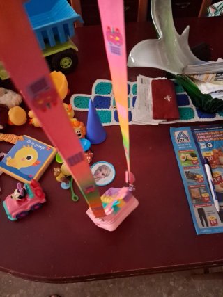 Camión y Juguetes Varios